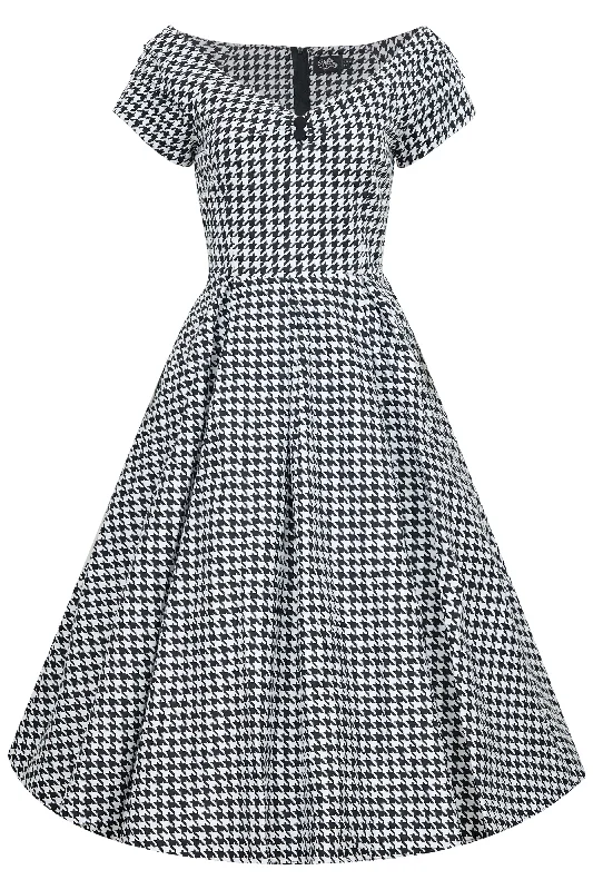 Lily Houndstooth Sleeved Full Circle Dress in Black/White