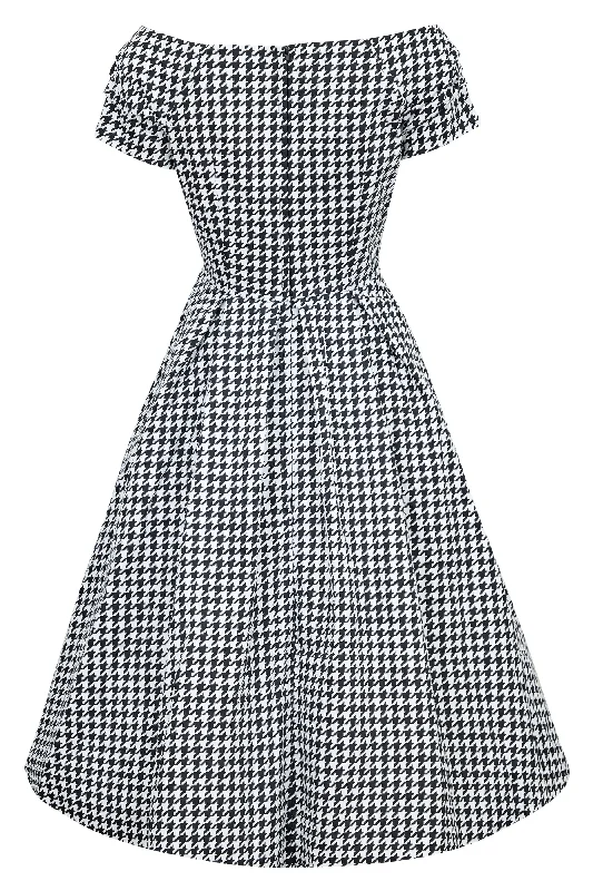 Lily Houndstooth Sleeved Full Circle Dress in Black/White