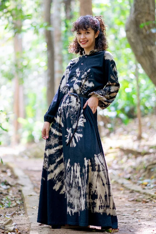 Tie Dye Long Sleeve Maxi Dress in Black